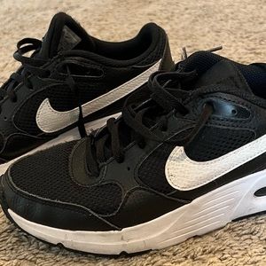Nike air boys sneakers
